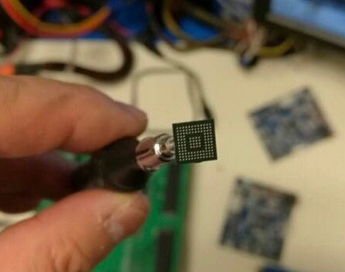 新一代人工智能芯片诞生 比肩英伟达