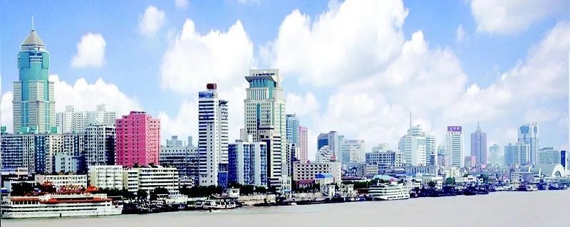 江城武汉：打造智能制造新引擎