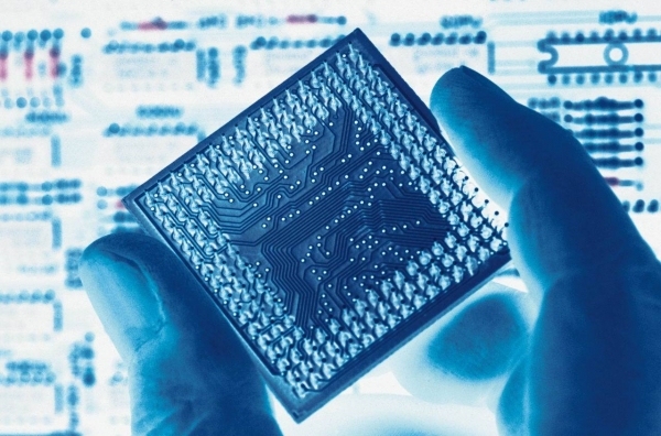 新品、AI、革新 理所当然与意外交织的2017年芯片市场