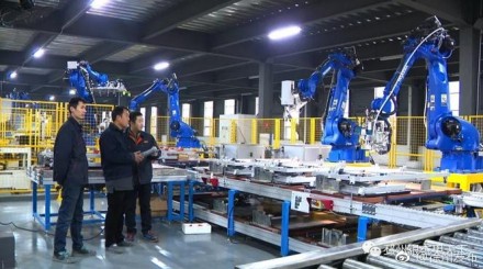 用机器人生产机器人,让实体经济更智慧!