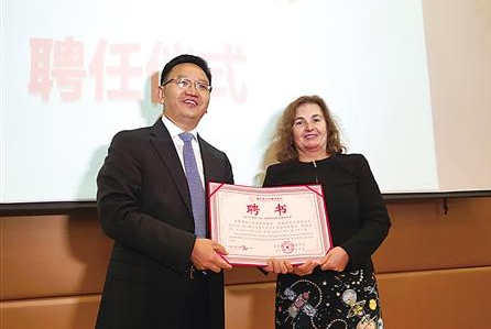 造个机器人买菜做饭 手机就可控制