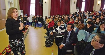 造个机器人买菜做饭 手机就可控制