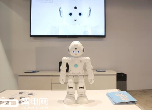 优必选CES展尖端"黑科技",双足机器人Walker首次亮相