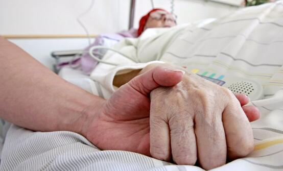 心慌慌！斯坦福AI算法能预测死亡 准确率高达90%