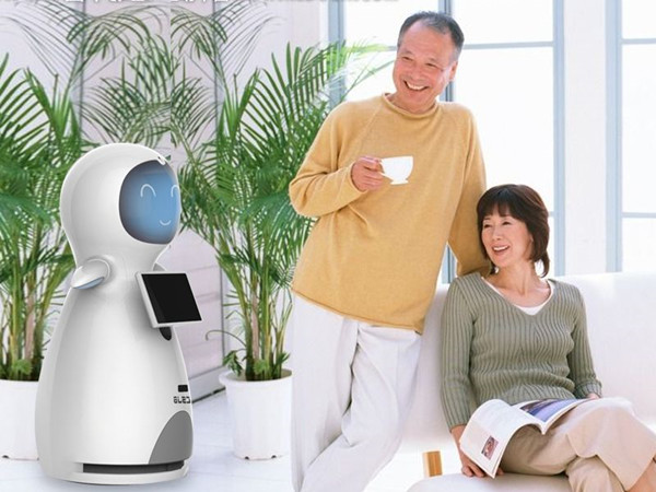 老龄化问题日益严重 家用服务机器人市场潜力大