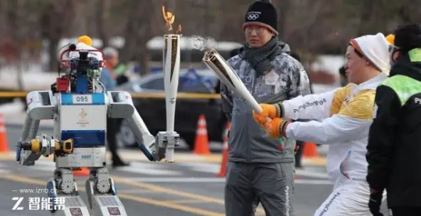 冬奥会让机器人传递火炬靠谱吗？