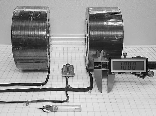  磁锤机器人： 穿越人体组织做手术