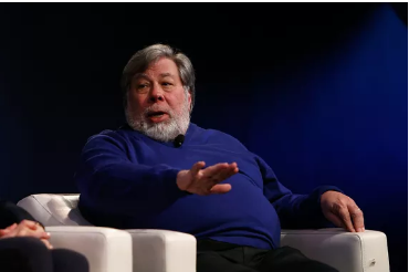 苹果联合创始人看衰特斯拉自动驾驶:绝不再信马斯克