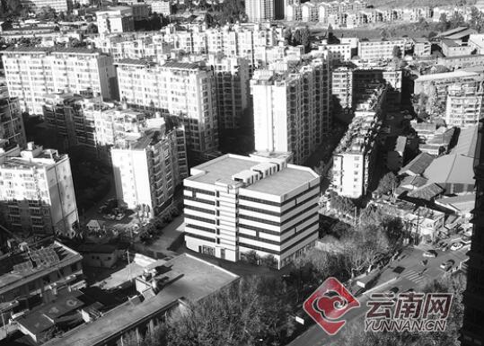 停取车不消你操心 机器人3分钟搞定