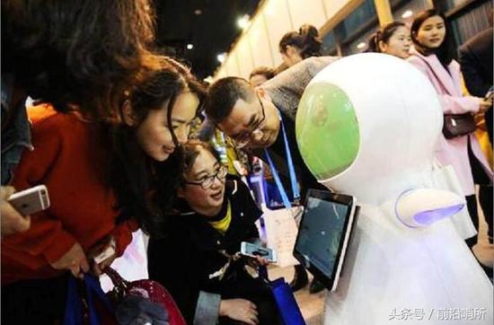 日媒罕见称赞中国将成人工智能第一 日网友吐槽亮眼