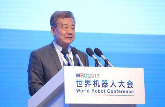 王天然，中国工程院院士，中科院沈阳自动化所机器人技术国家工程研究中心主任